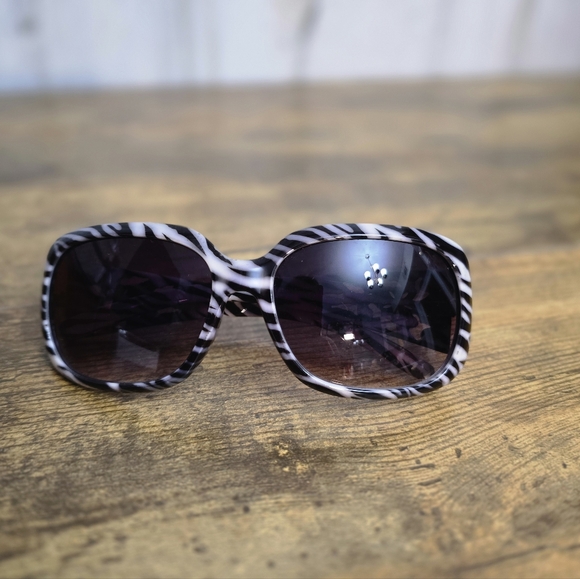Accessories - Zebra Print Square Sunglasses
